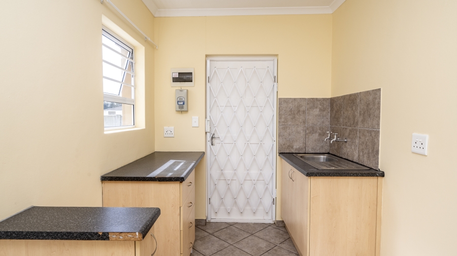 2 Bedroom Property for Sale in Sunset Glen Western Cape